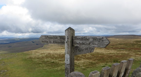 Pennine-Way-Horton-in-Ribblesdale-sign