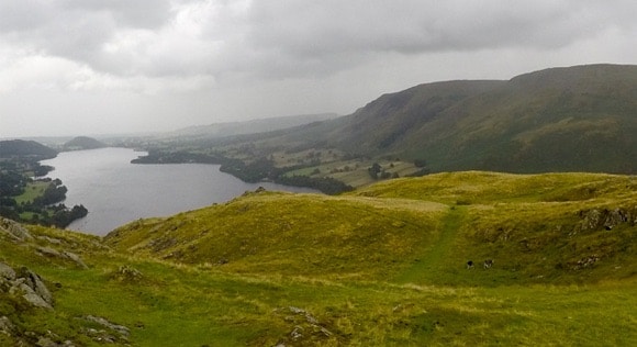 Path leading down from Hallin Fell