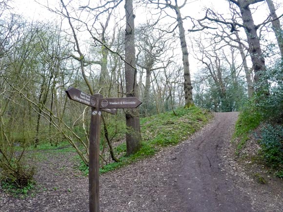 Right turn to Nidd Viaduct